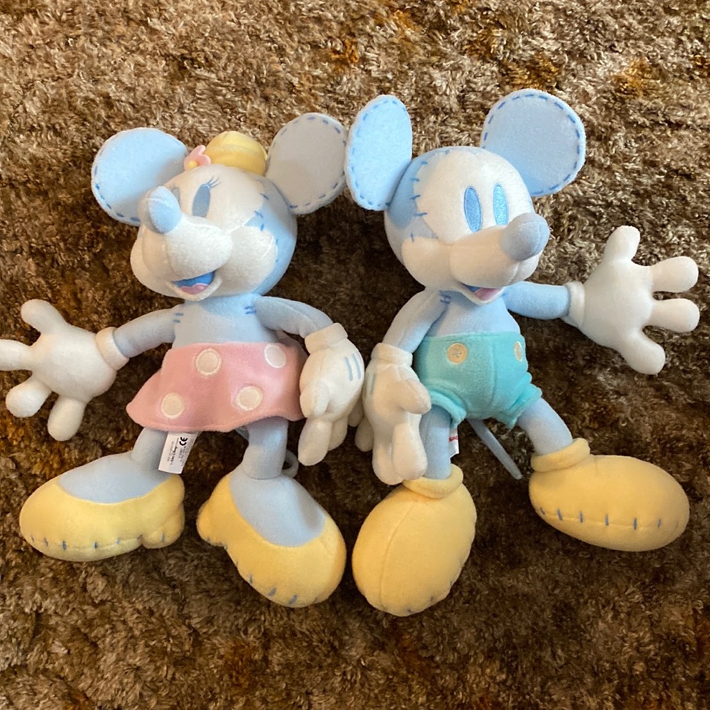 Vintage stuffed Mickey & Minnie